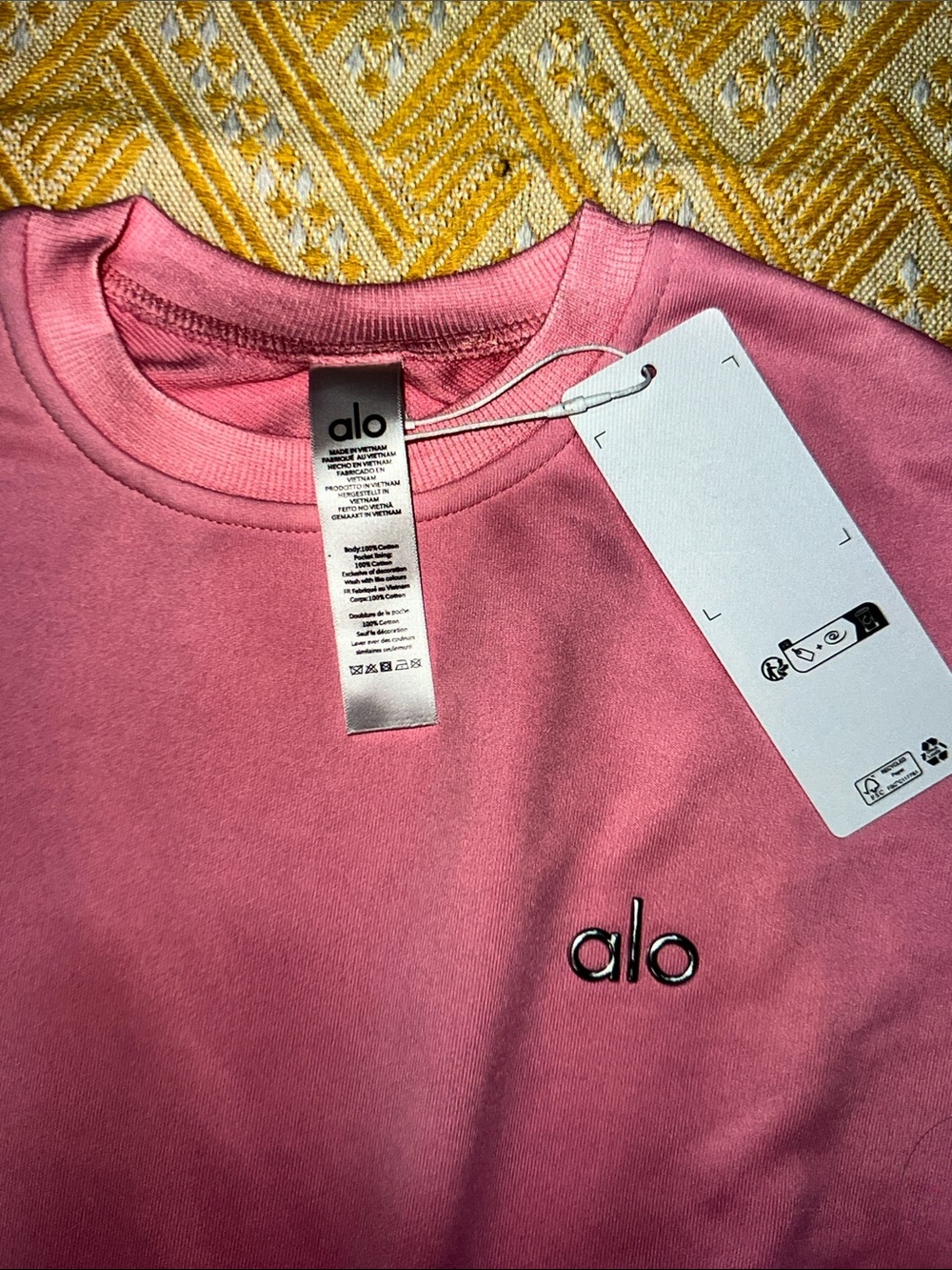 Alo Yoga Pink Lounge Set Sweatshirt & Shorts Matching Set Women’s Size S - Picture 5 of 10